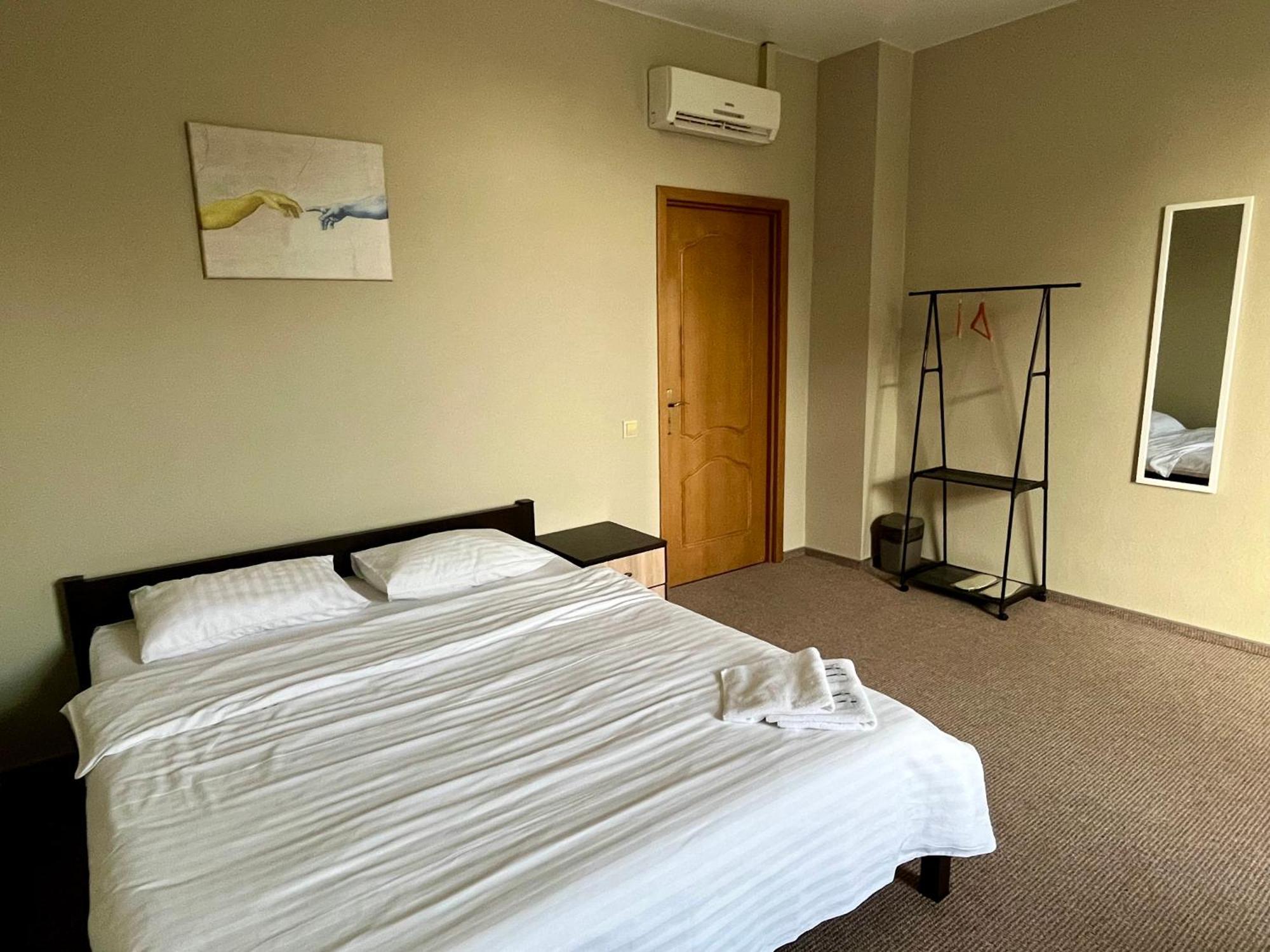 4Room Hostel Kyiv Room photo